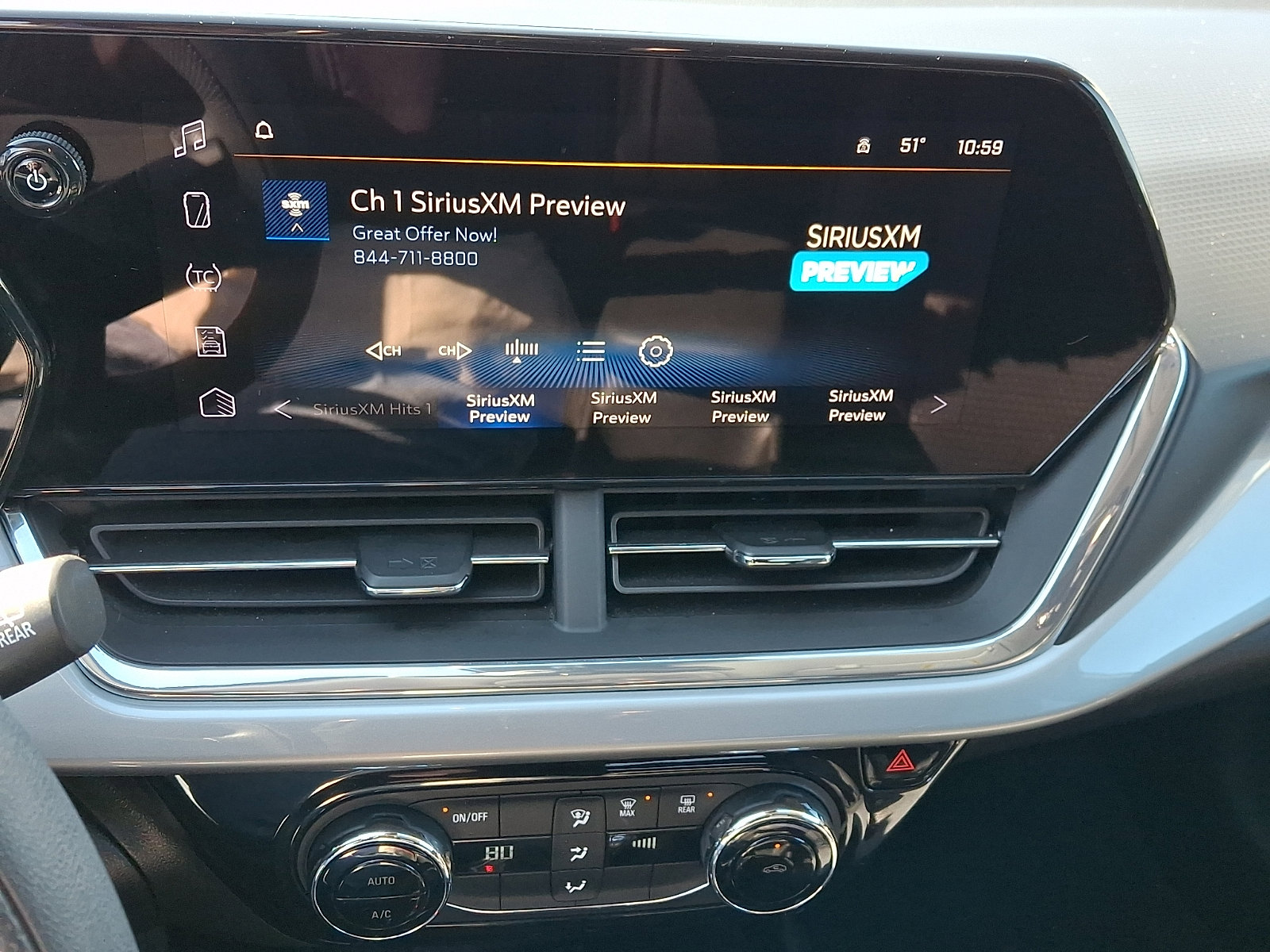 Certified 2025 Chevrolet Trax LT image 15