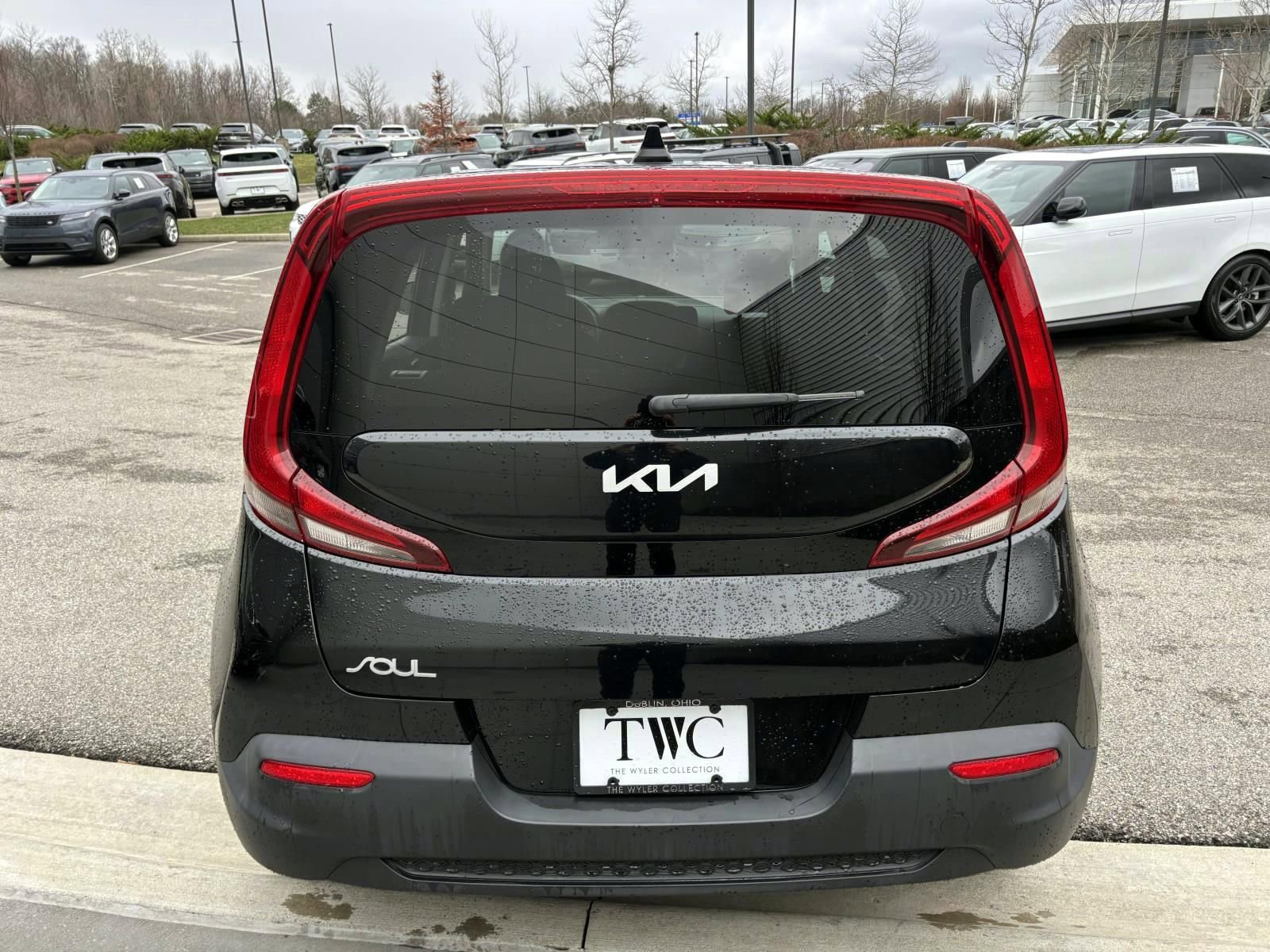 Used 2022 Kia Soul LX w/ Technology Package image 6