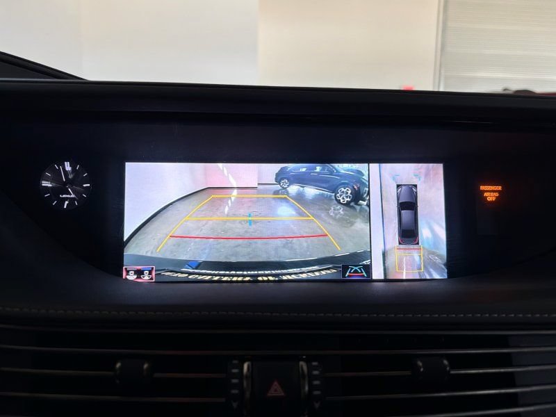Used 2018 Lexus LS 500 w/ Luxury Package RWD image 26