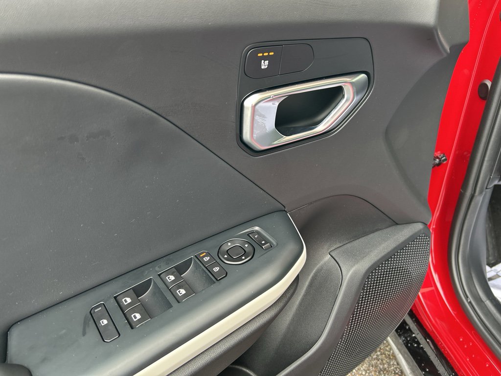 New 2025 Kia K4 GT-Line image 18