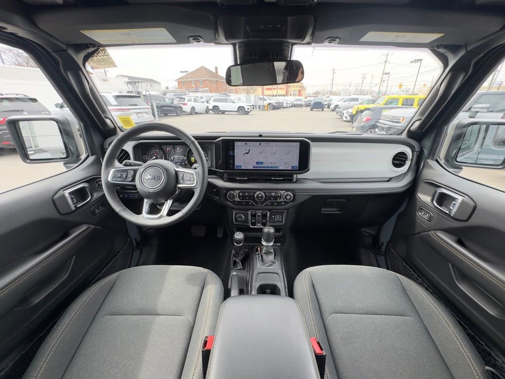 Used 2025 Jeep Wrangler Unlimited Sahara w/ Safety Group image 10