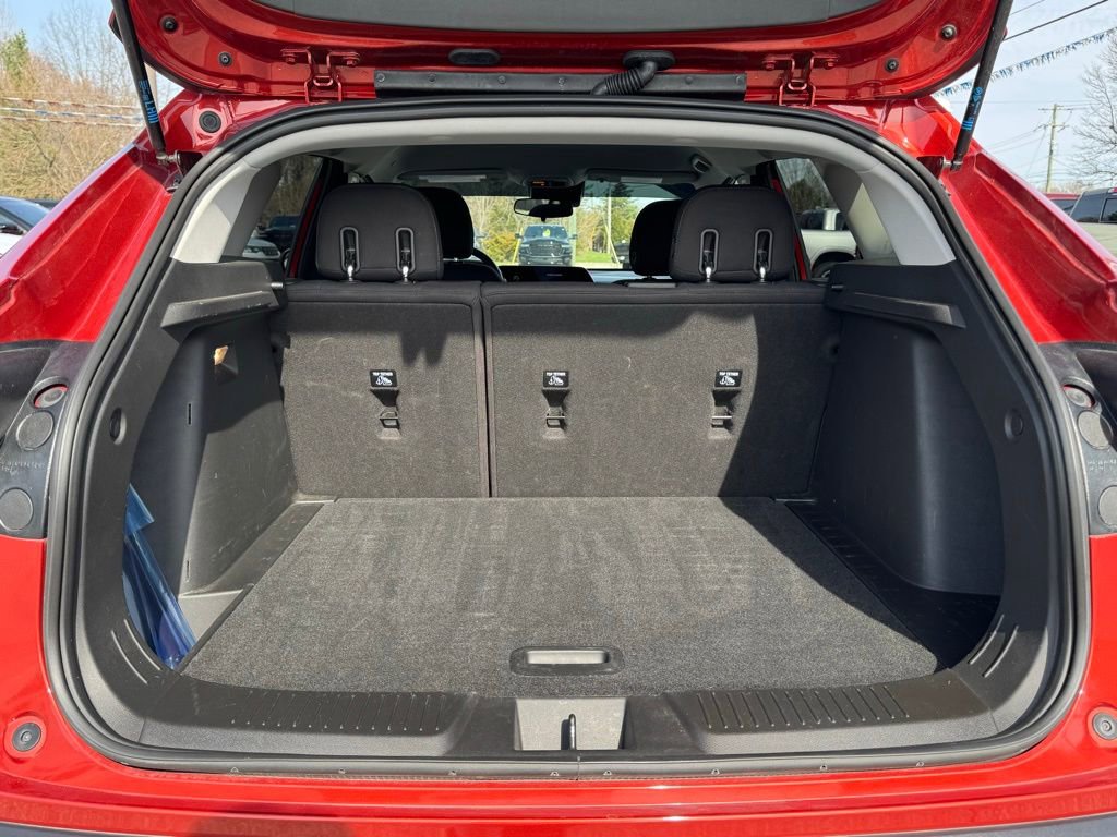 Used 2024 Chevrolet Trax LS w/ LS Convenience Package image 5