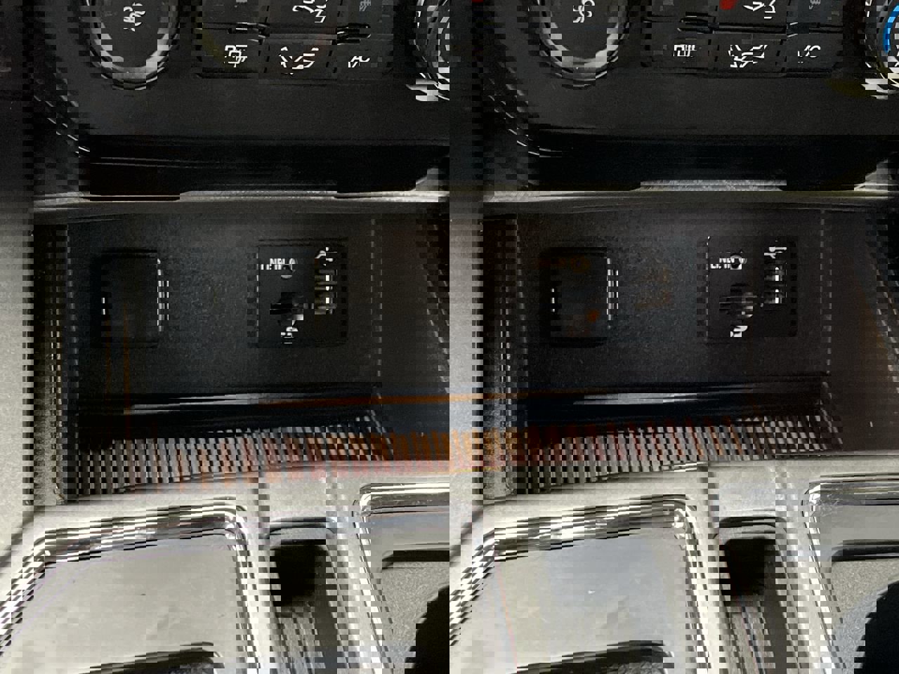 Used 2015 Ford F150 XLT w/ Equipment Group 302A Luxury image 23