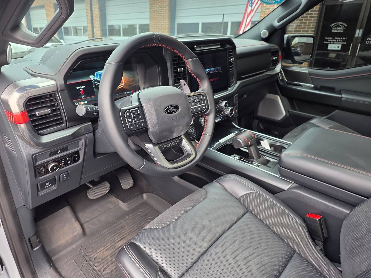 Used 2025 Ford F150 Raptor AWD/4WD image 11