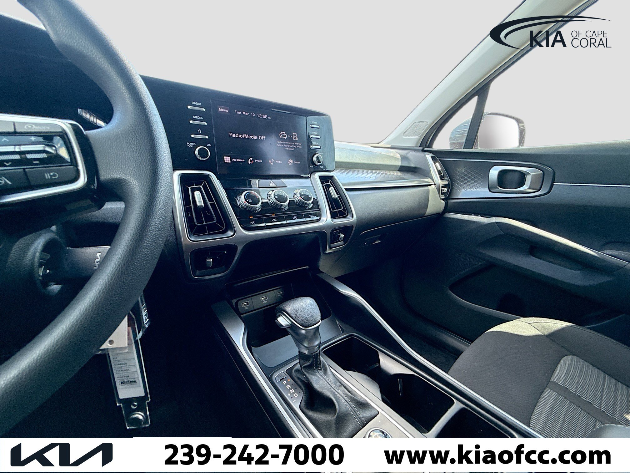 Certified 2023 Kia Sorento LX image 26