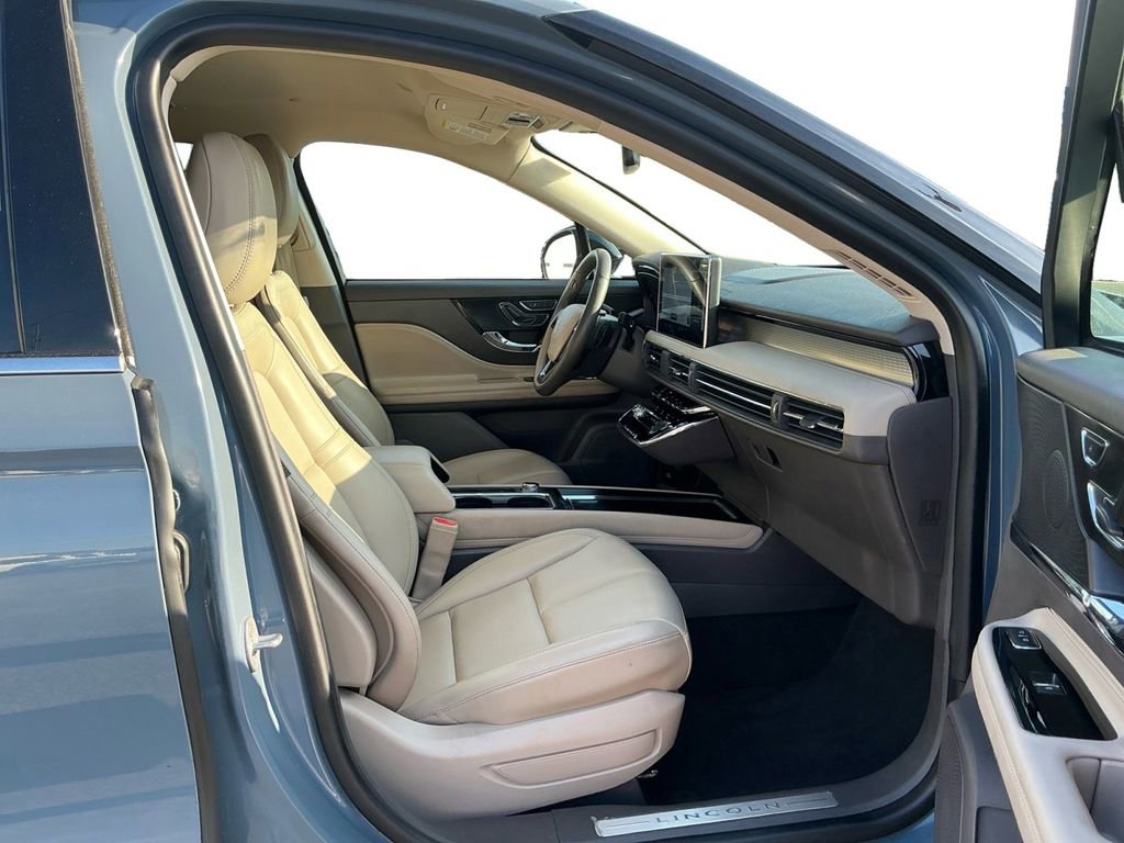 Used 2023 Lincoln Corsair FWD image 22