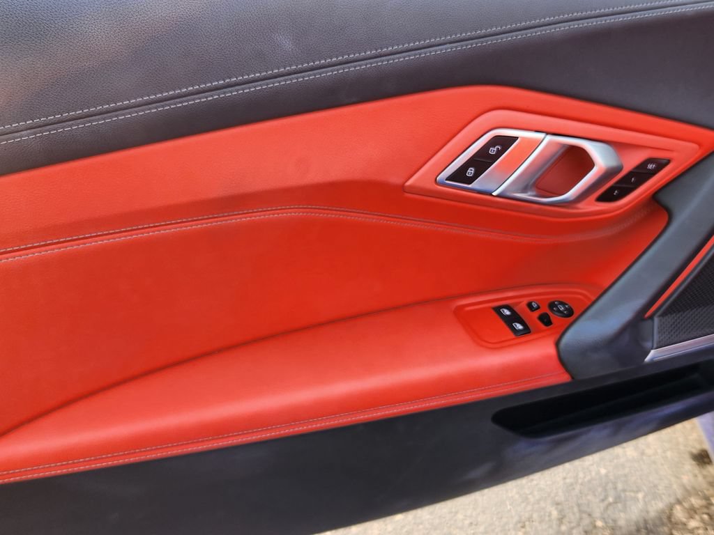 Used 2024 BMW Z4 M40i w/ Premium Package RWD image 15