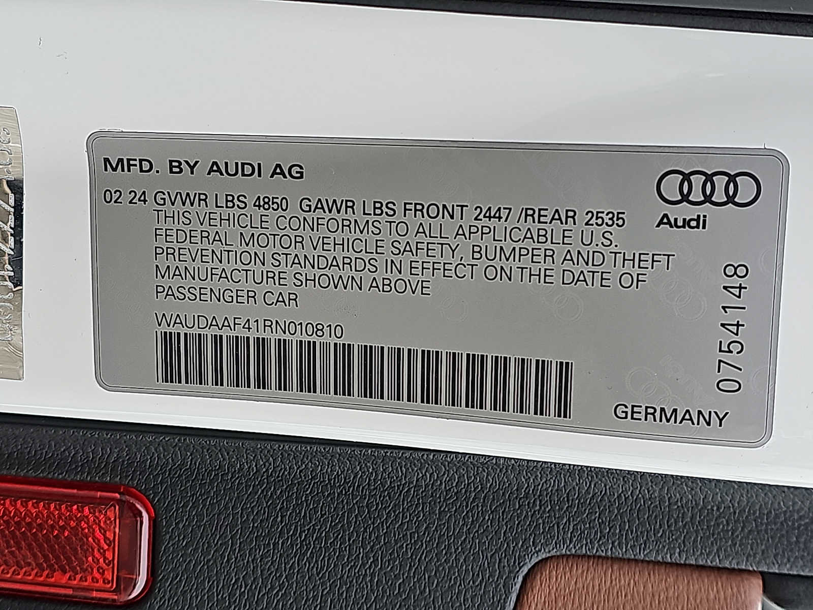 Used 2024 Audi A4 2.0T Premium w/ Convenience Package image 31