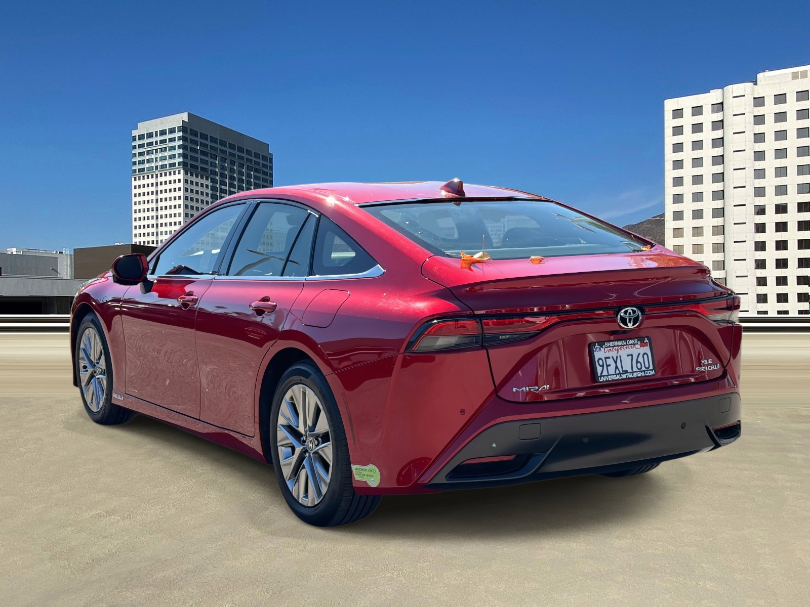 Used 2023 Toyota Mirai w/ Advanced Technology Package image 3