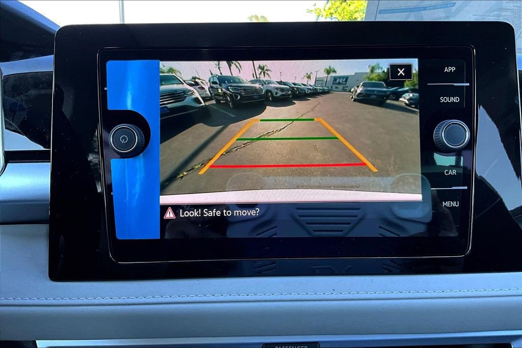 New 2026 Volkswagen Taos SE image 11