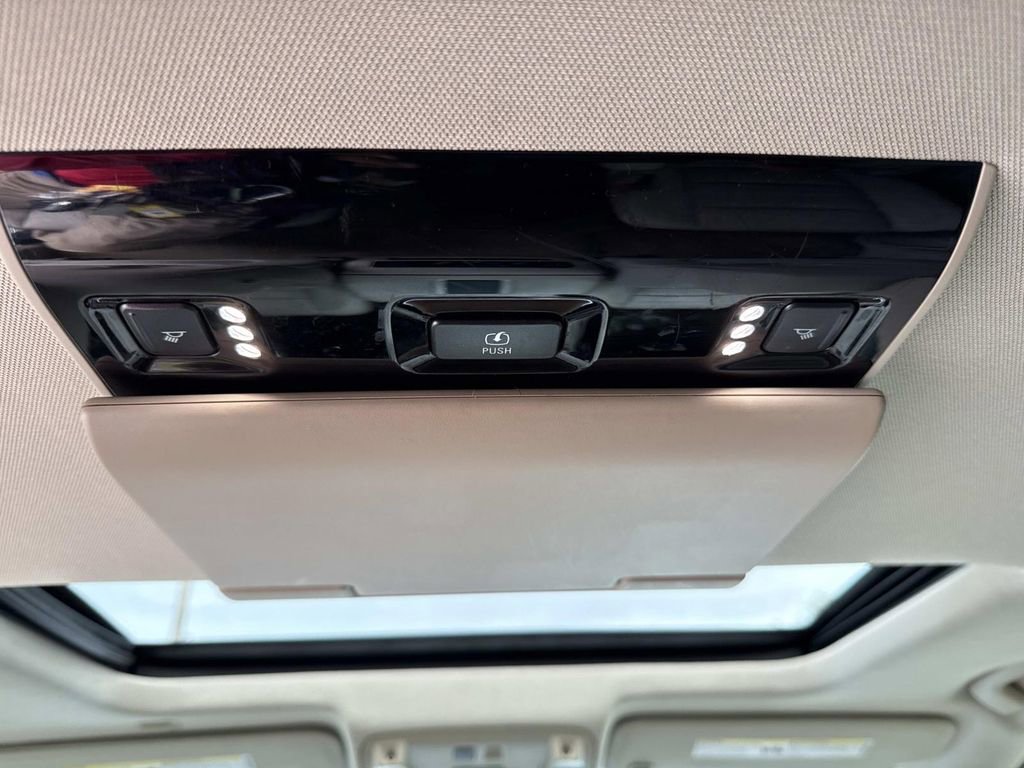 Used 2015 GMC Yukon Denali w/ Touring Package image 22