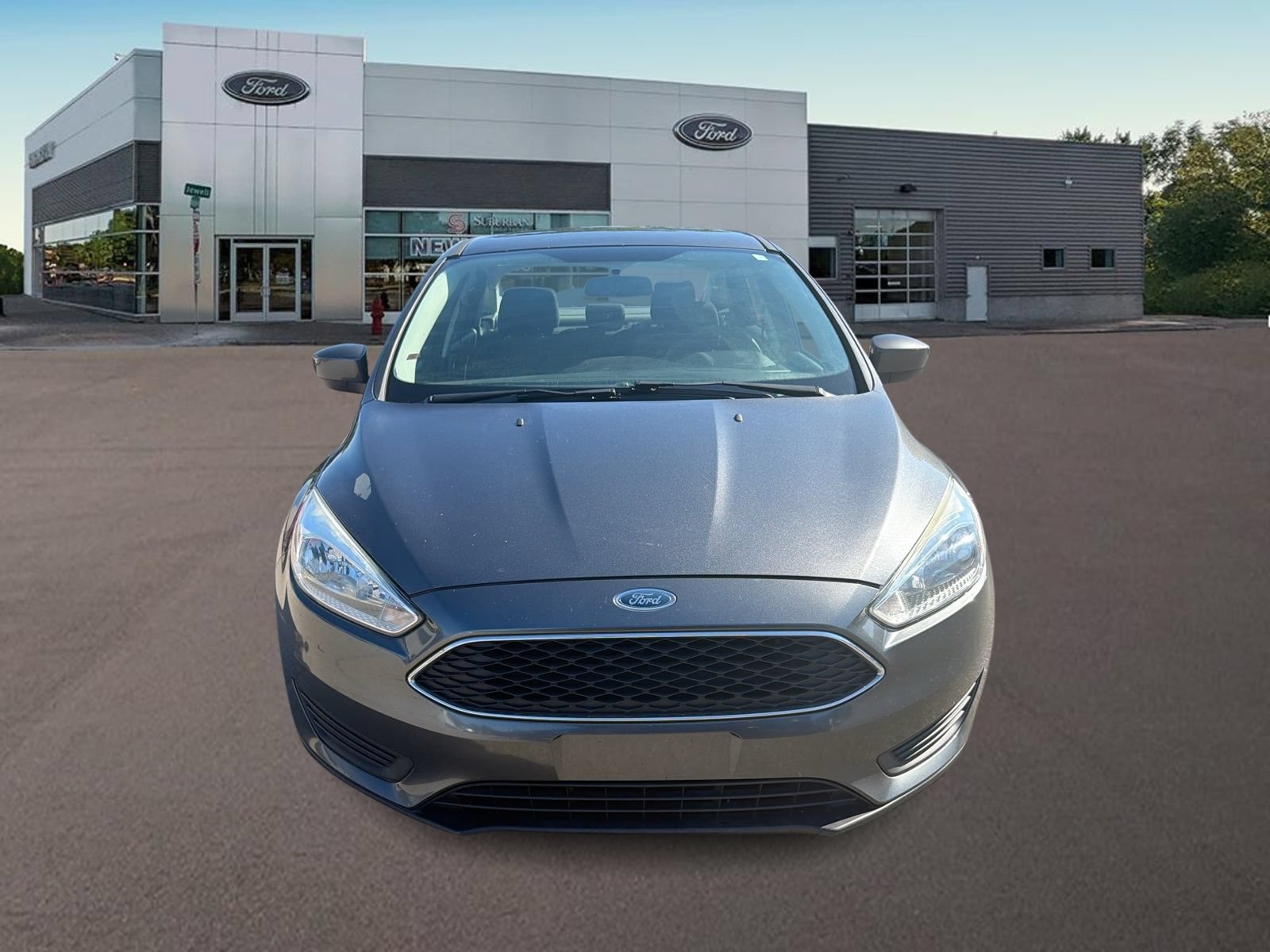 Used 2018 Ford Focus SE FWD image 3