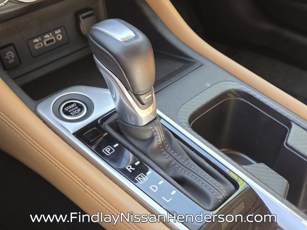 Used 2025 Nissan Sentra SV w/ SV Premium Package FWD image 30