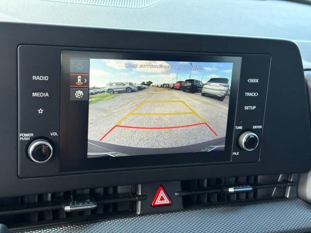 Used 2025 Kia Sportage LX FWD image 23