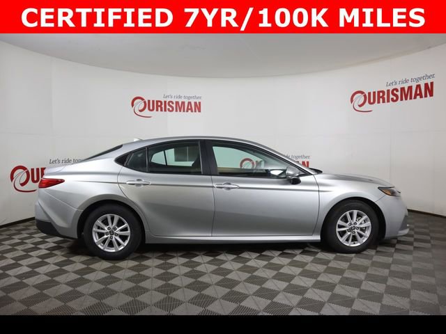 Used 2025 Toyota Camry LE FWD image 14