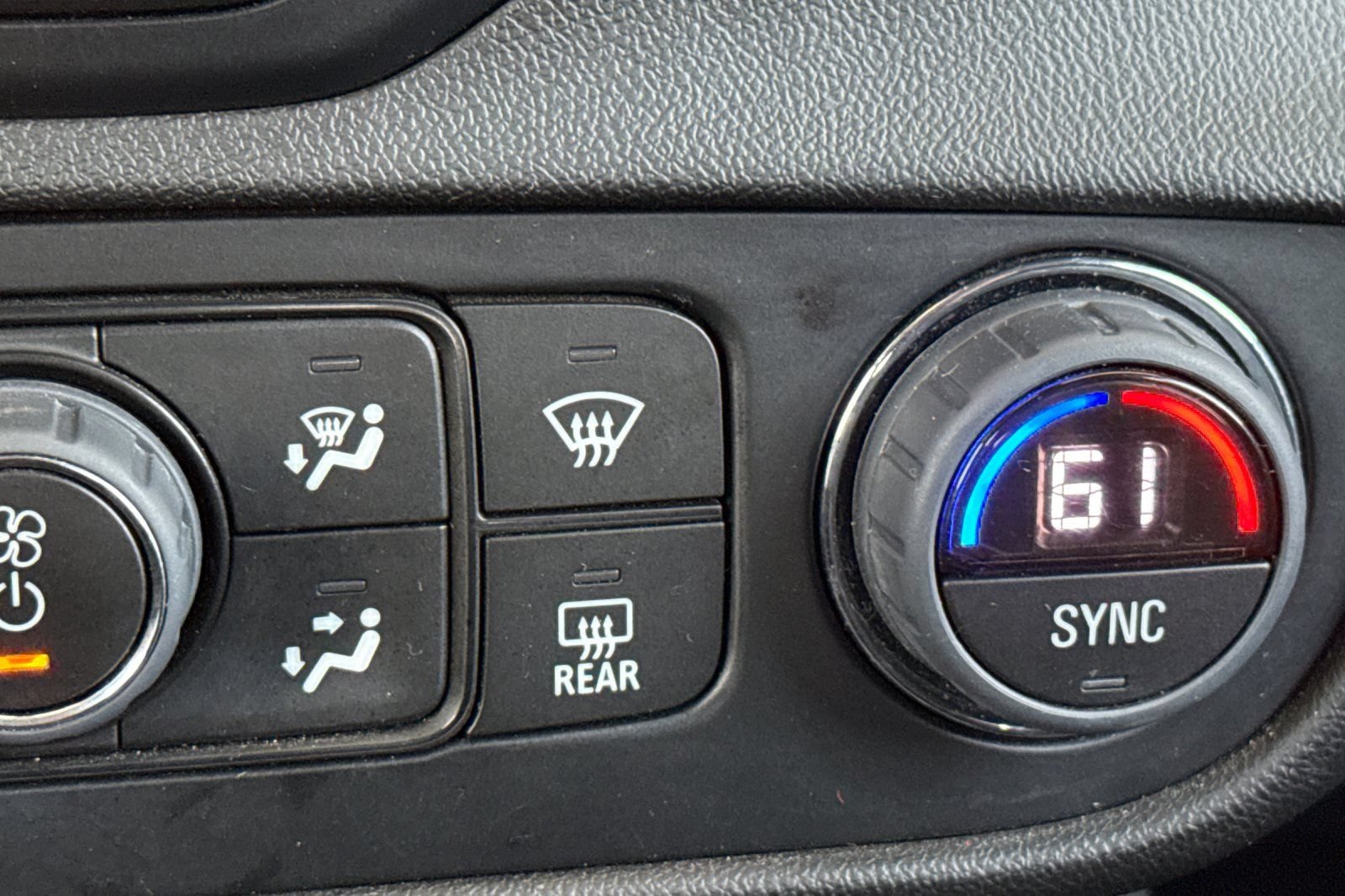 Used 2024 GMC Terrain AT4 w/ LPO, Floor Liner Package AWD/4WD image 29