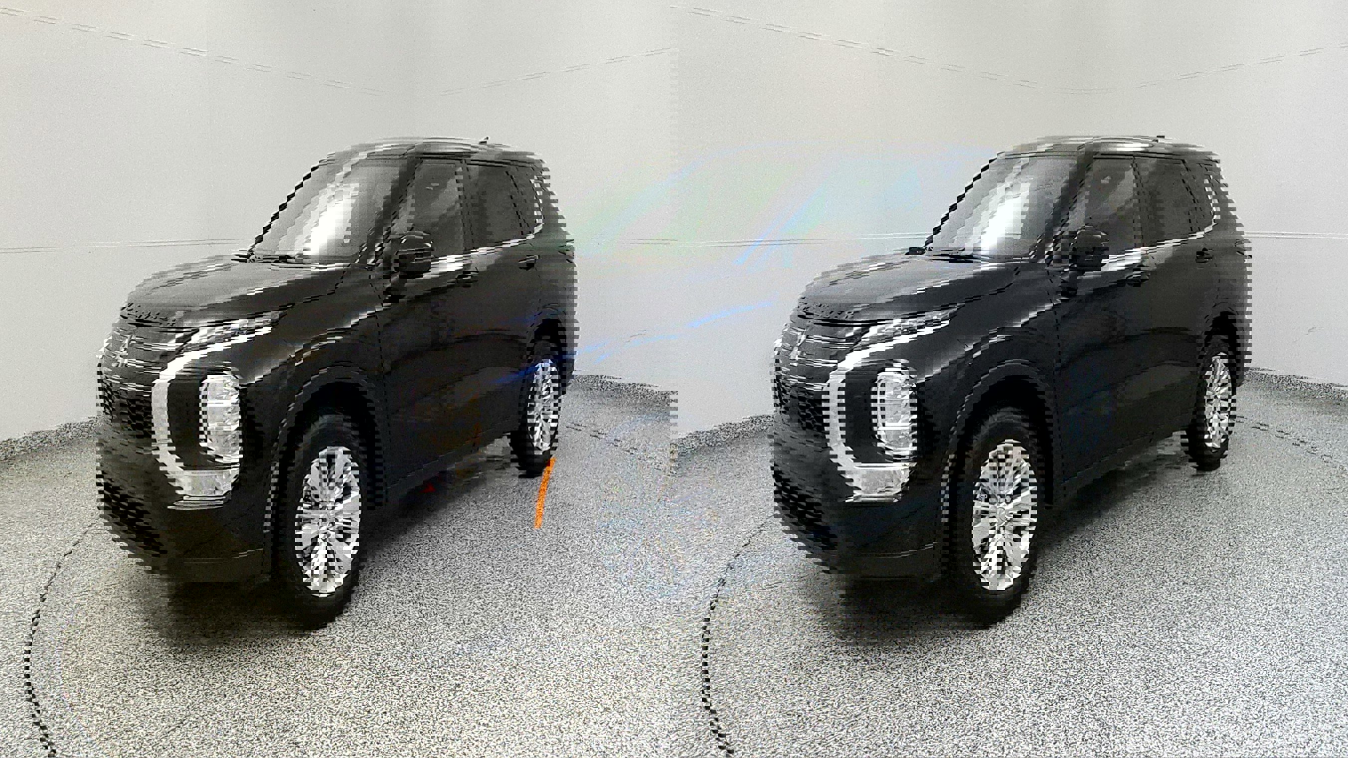Used 2025 Mitsubishi Outlander ES image 3