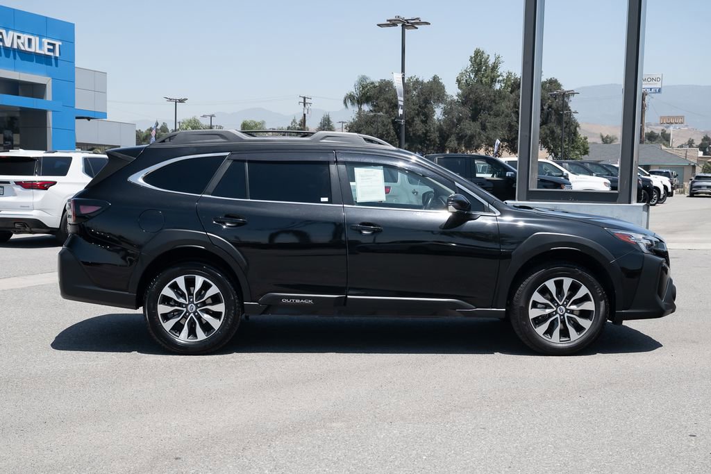 Used 2023 Subaru Outback Limited AWD/4WD image 3