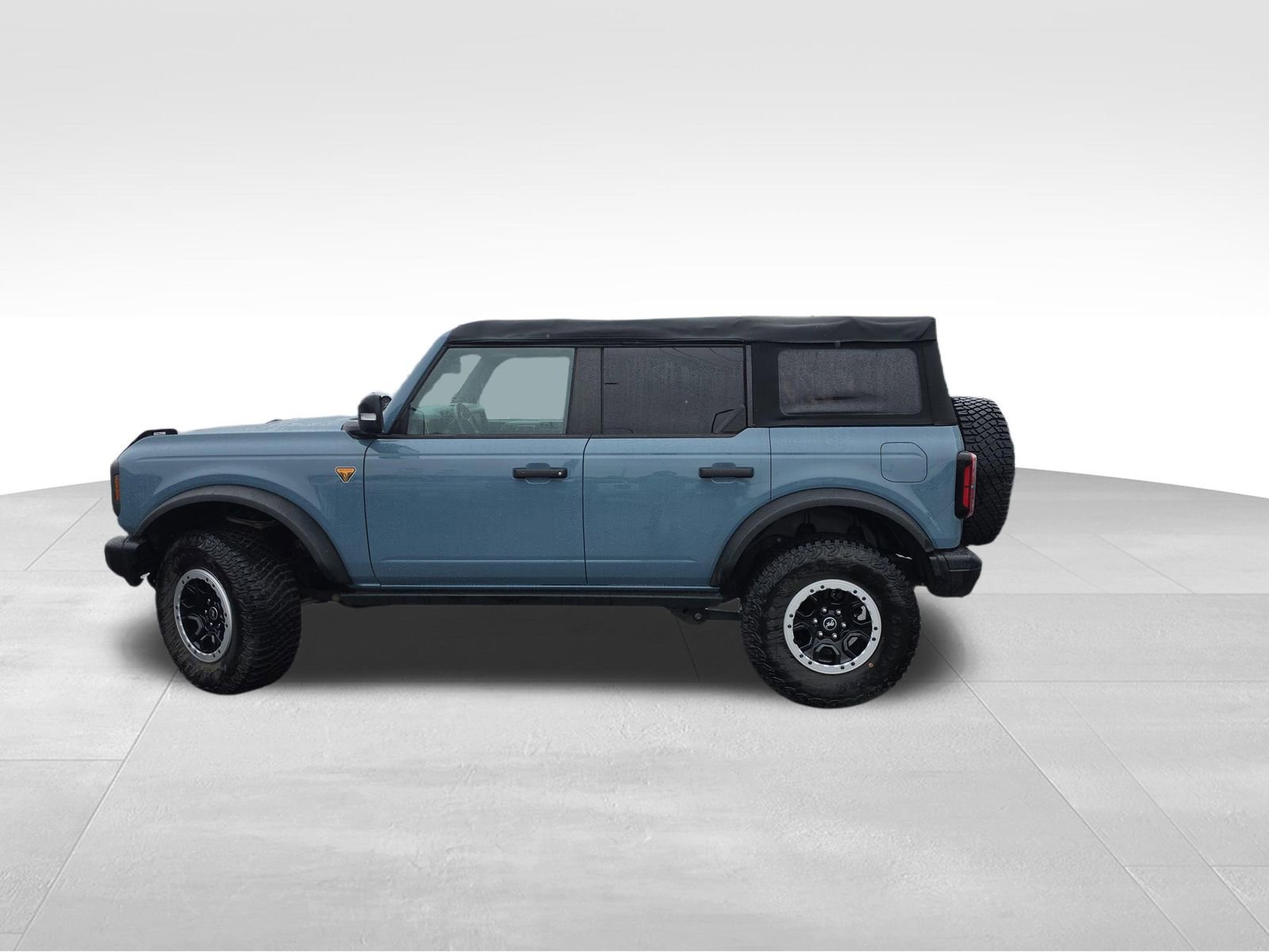 Used 2022 Ford Bronco Badlands AWD/4WD image 3
