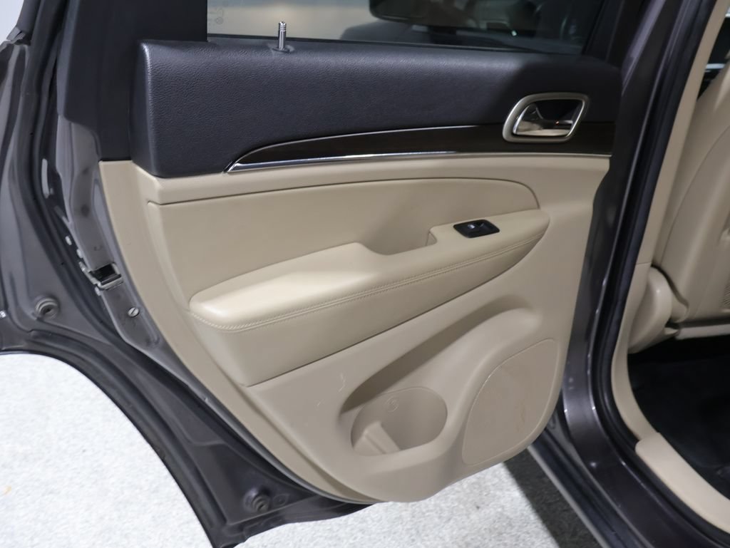 Used 2014 Jeep Grand Cherokee Limited AWD/4WD image 19
