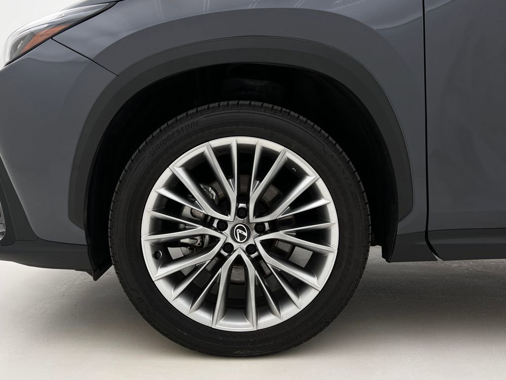 Used 2025 Lexus NX 350 350 Premium w/ Accessory Package (2T) image 6