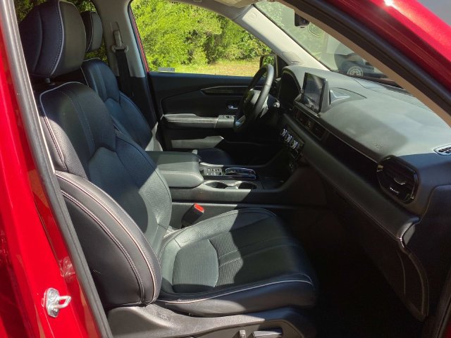 Used 2023 Honda Pilot Elite image 36