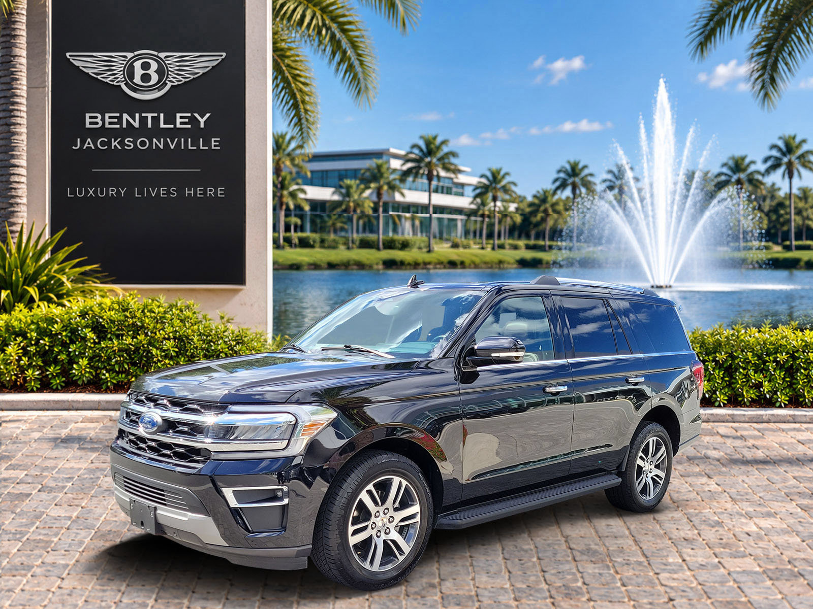 Used 2024 Ford Expedition Limited RWD image 6