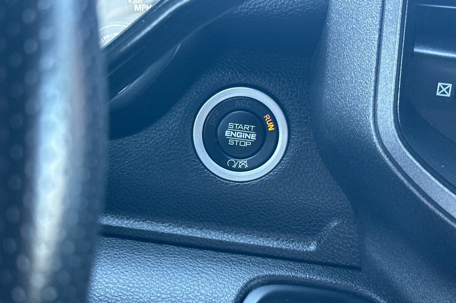 Used 2024 RAM 2500 Tradesman w/ Chrome Appearance Group image 22