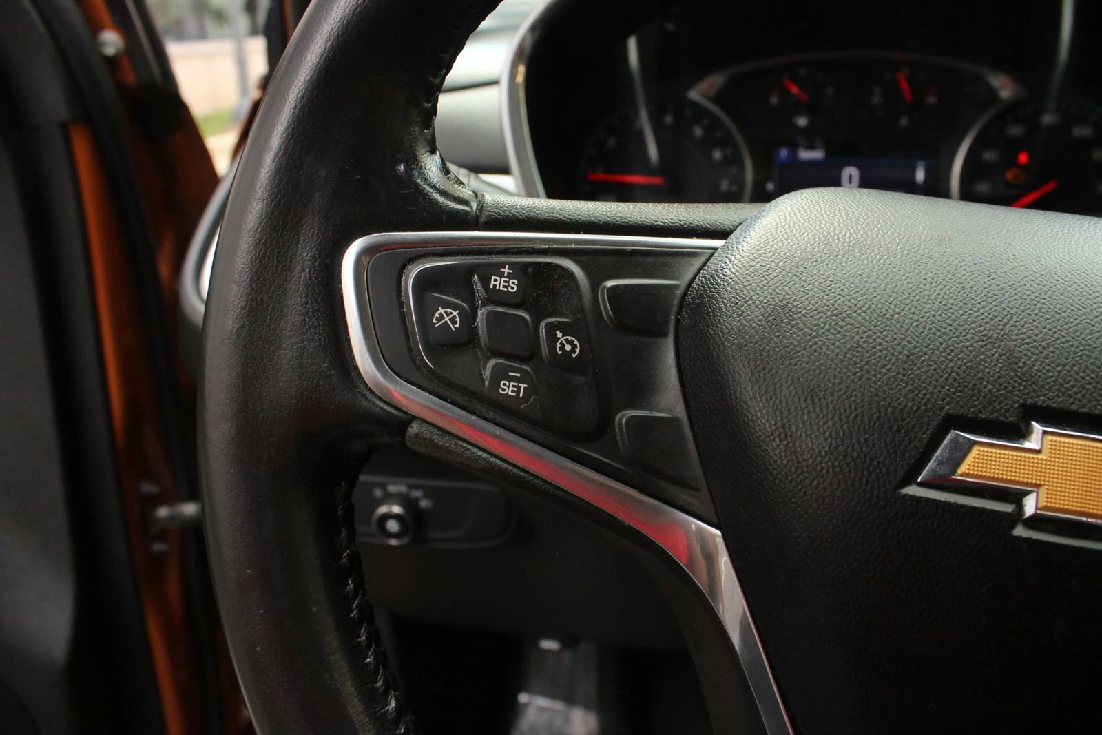 Used 2019 Chevrolet Equinox LT FWD image 32