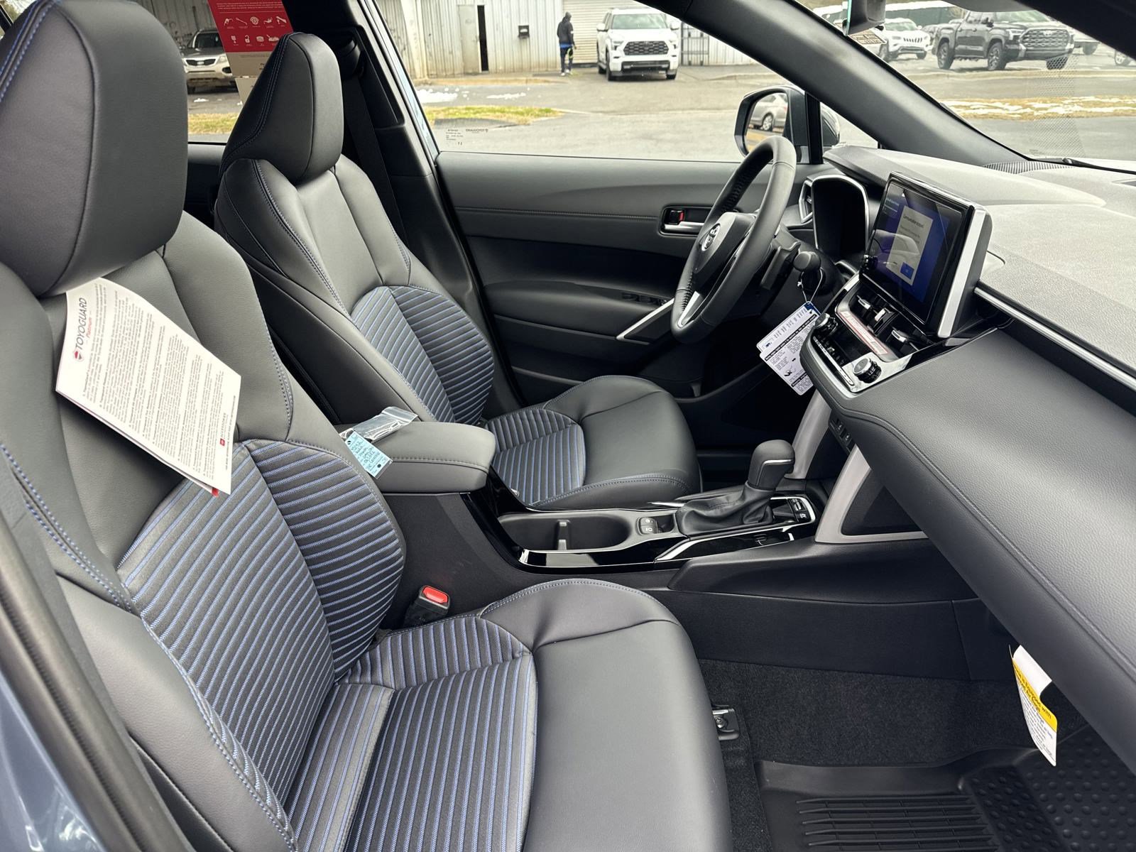 New 2025 Toyota Corolla Cross AWD Hybrid w/ Convenience Package image 34