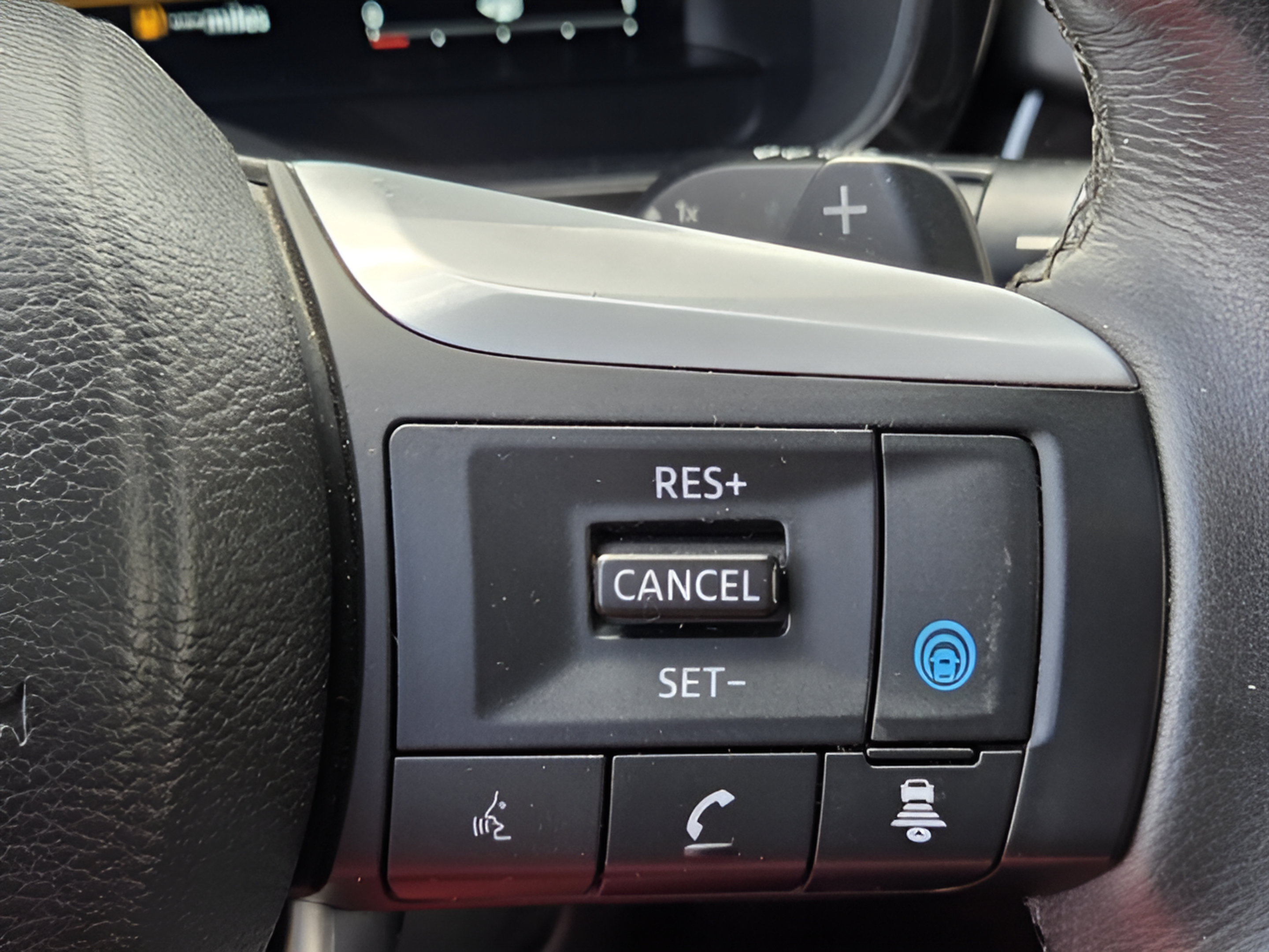Used 2024 INFINITI QX60 Luxe FWD image 25