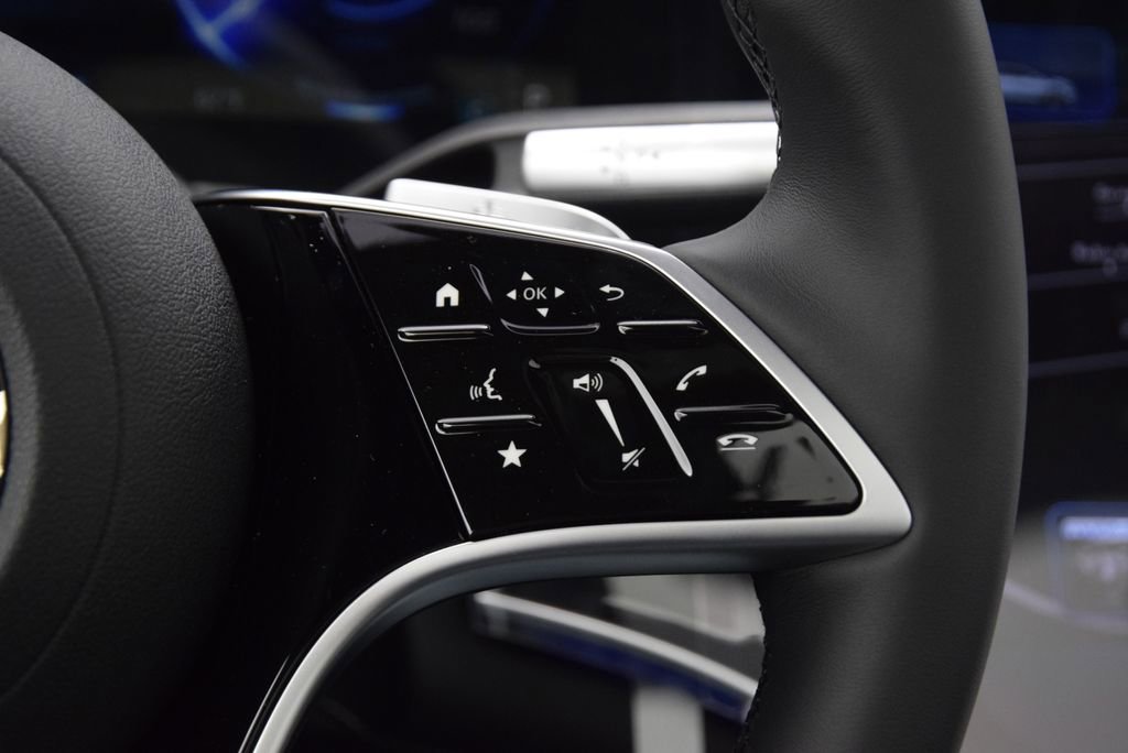 New 2026 Mercedes-Benz EQS 550 4MATIC SUV image 26