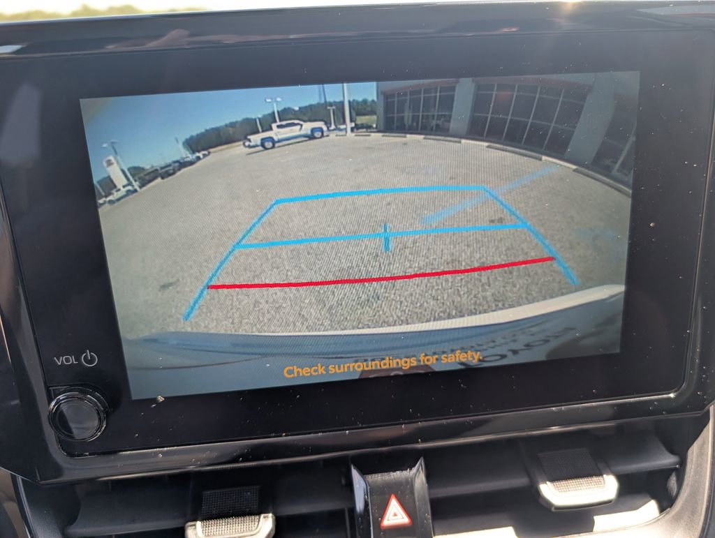 Used 2025 Toyota Corolla LE image 14