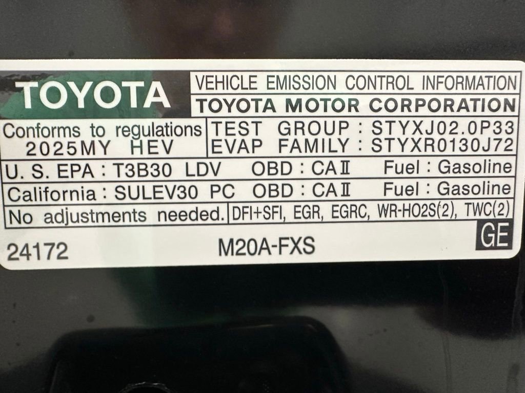 Used 2025 Toyota Prius LE FWD image 70