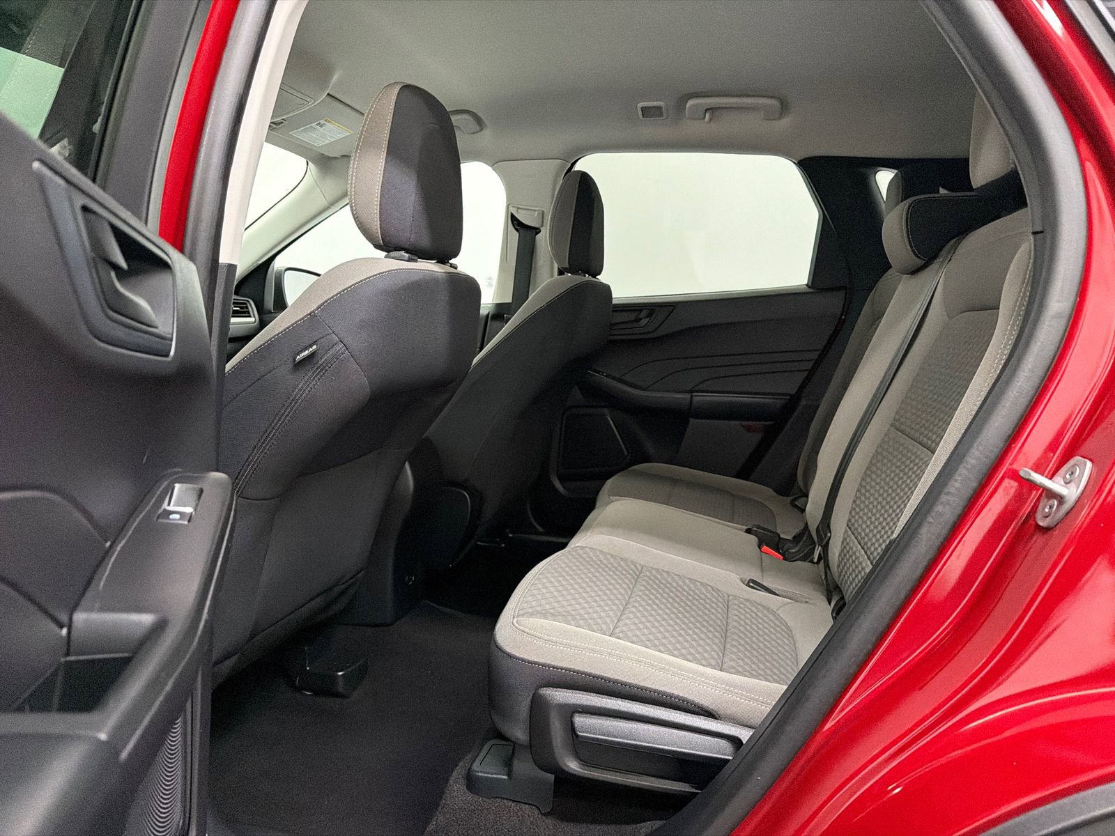 Used 2022 Ford Escape SE image 14