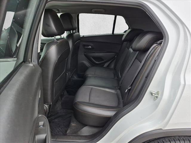 Used 2017 Chevrolet Trax LT w/ LT Convenience Package FWD image 24