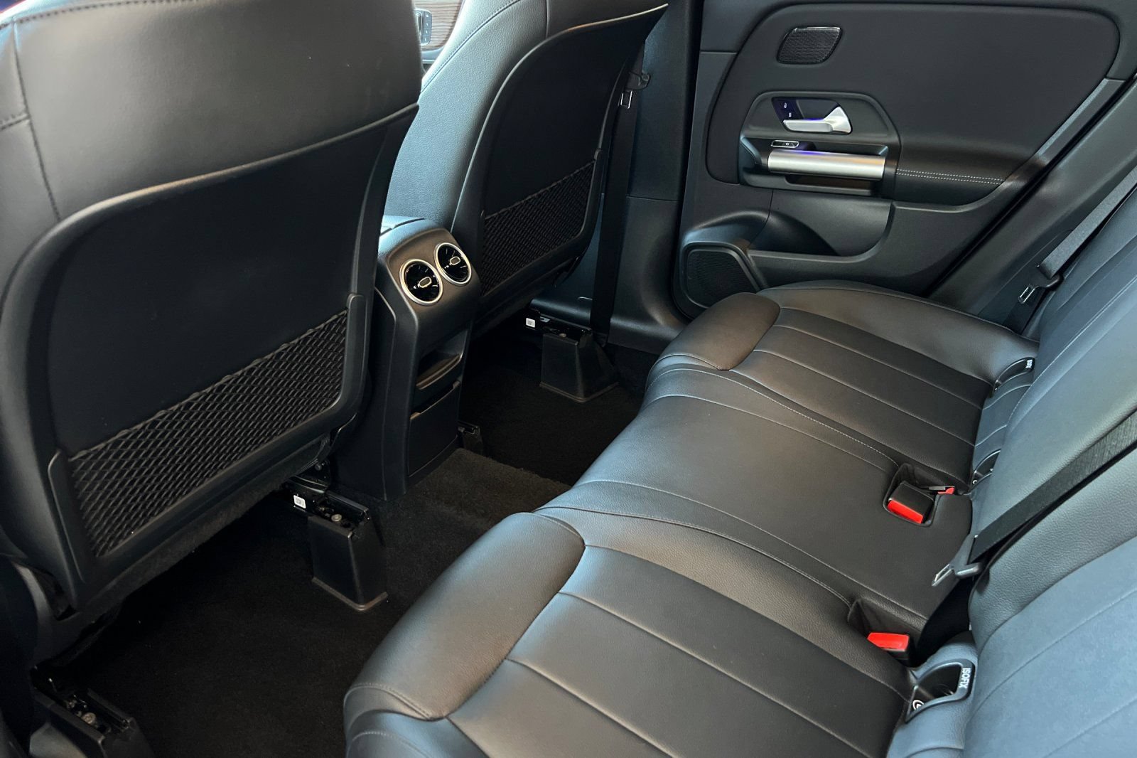 Certified 2025 Mercedes-Benz GLA 250 4MATIC image 4
