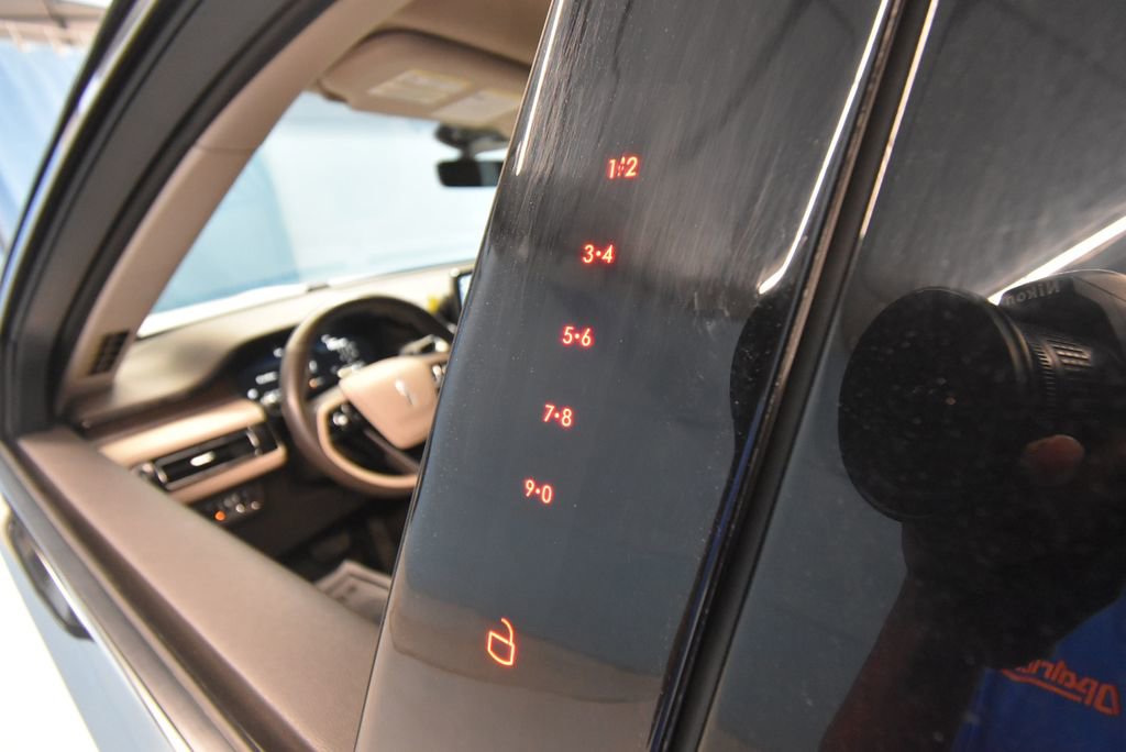 Used 2021 Lincoln Aviator Reserve w/ Elements Package Plus image 4