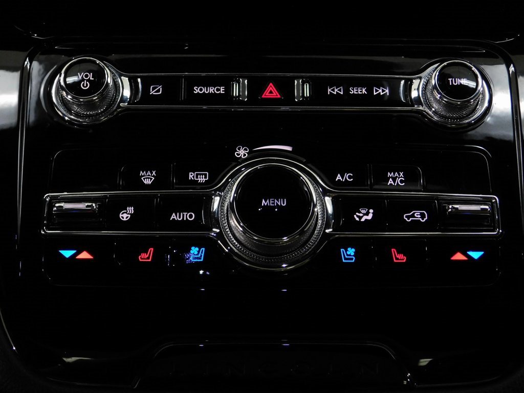 Used 2021 Lincoln Corsair Reserve image 45