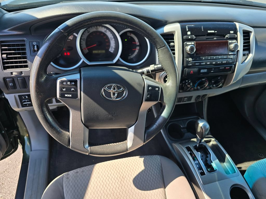 Used 2012 Toyota Tacoma 4x4 Double Cab w/ SR5 Pkg image 18