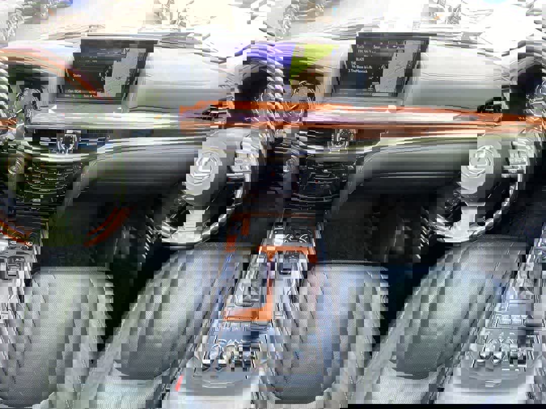 Used 2017 Lexus LX 570 4WD w/ Luxury Package image 23