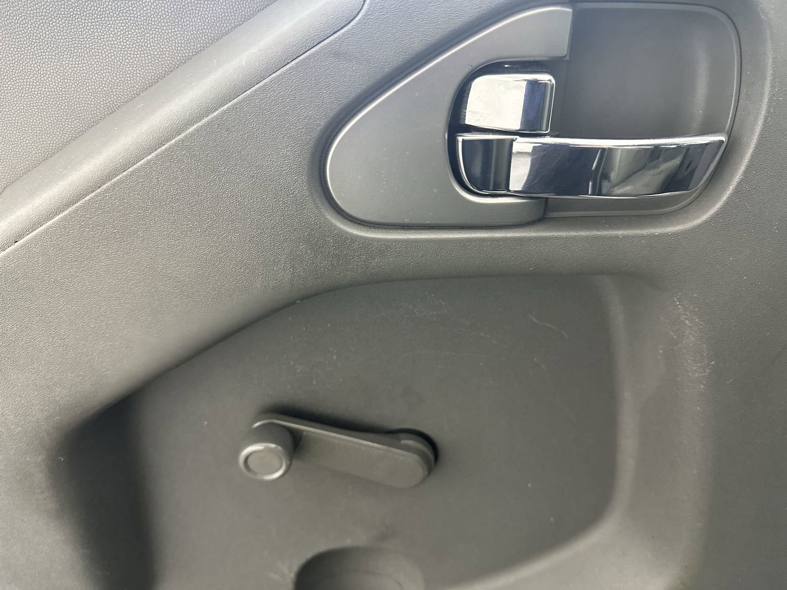 Used 2019 Nissan Frontier S image 17