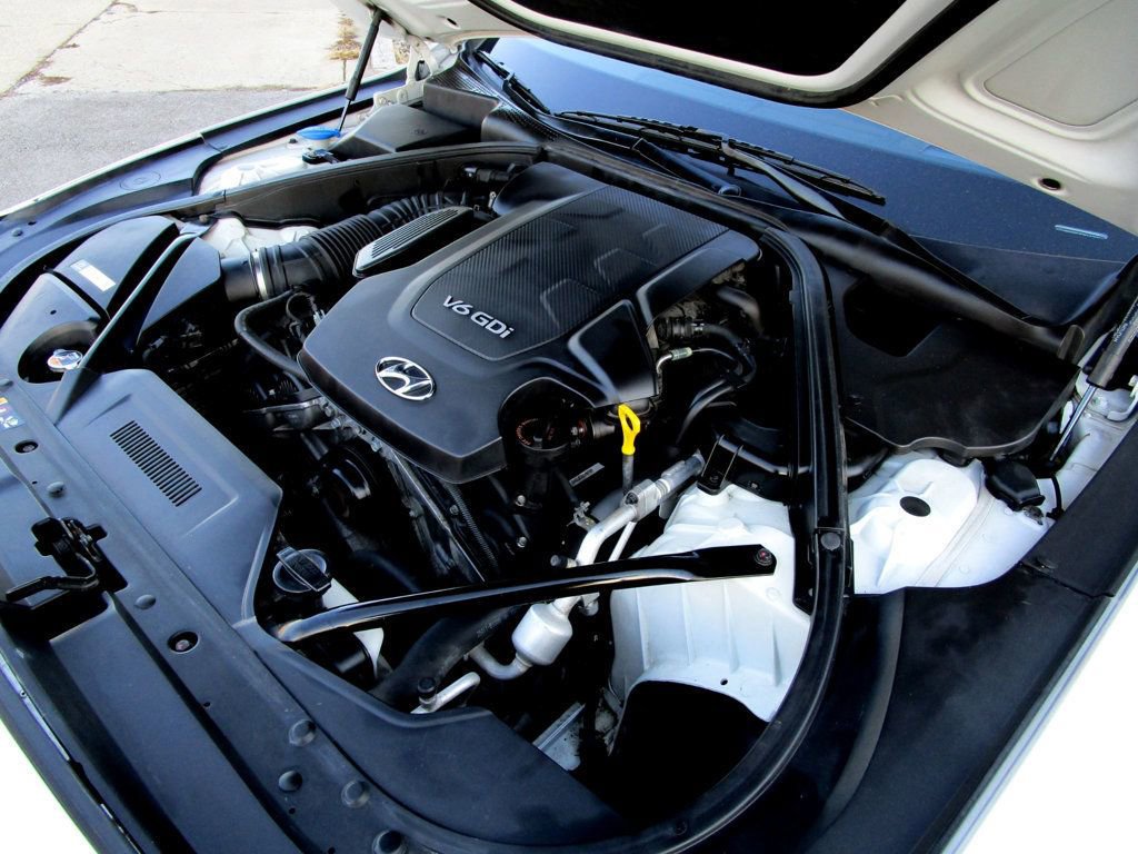 Used 2016 Hyundai Genesis 3.8 w/ Option Group 04 image 36