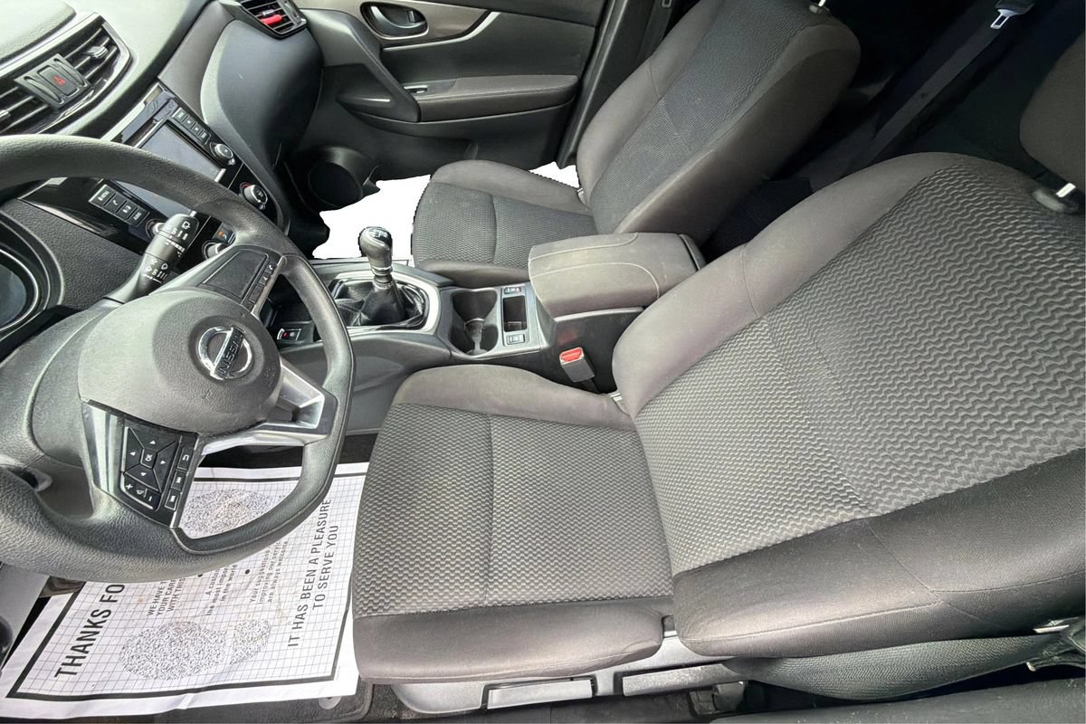 Used 2019 Nissan Rogue Sport S FWD image 9
