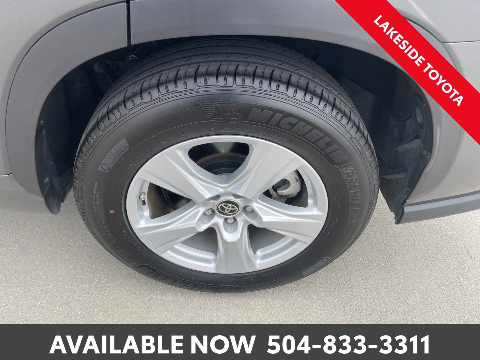 Used 2025 Toyota Highlander LE image 12