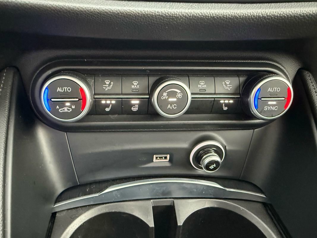 Used 2022 Alfa Romeo Stelvio Sprint image 20