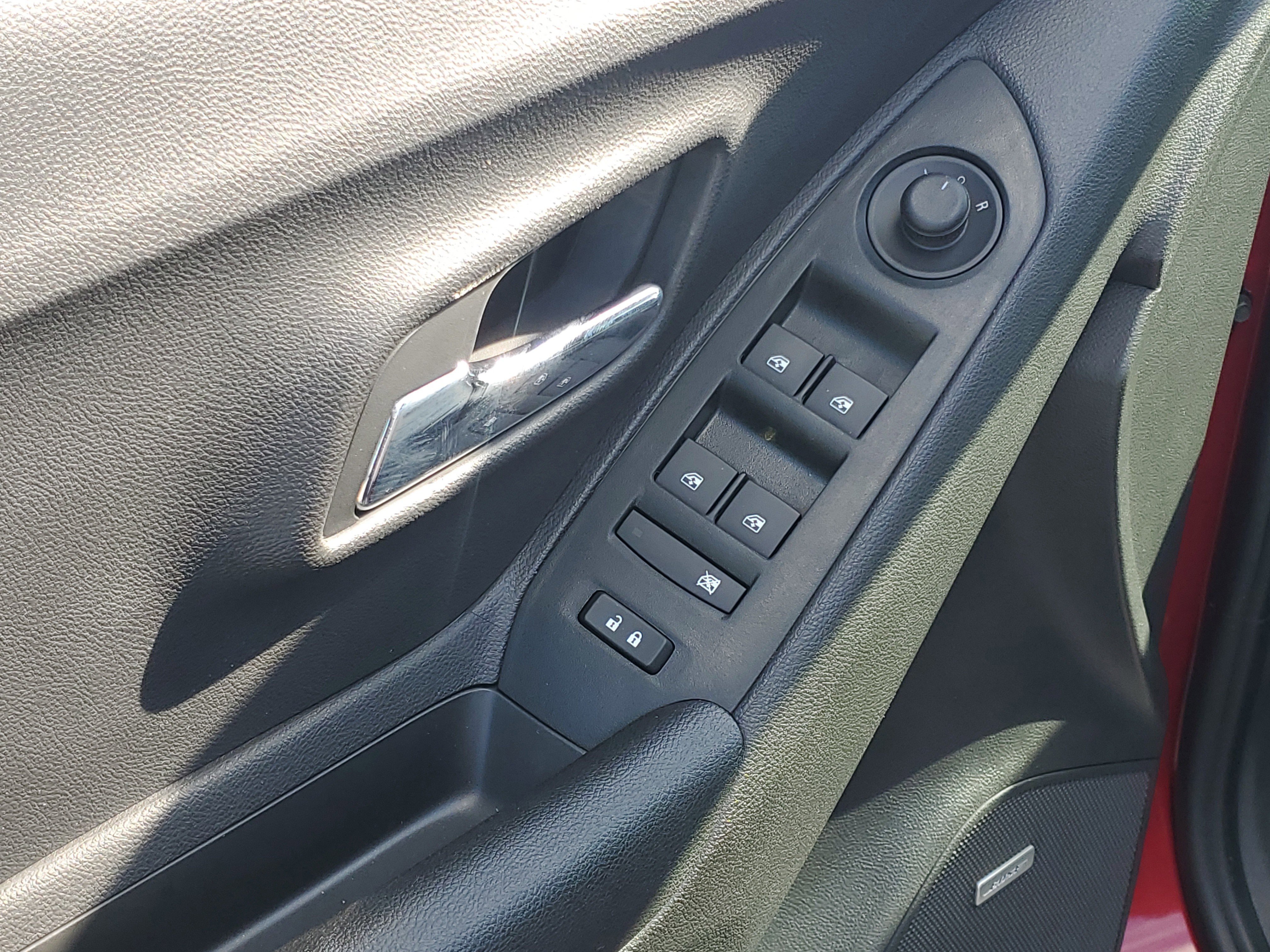 Used 2020 Chevrolet Trax Premier FWD image 20