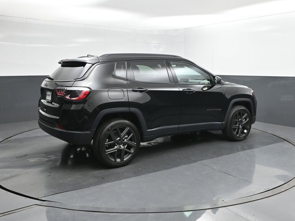 New 2026 Jeep Compass Latitude image 15