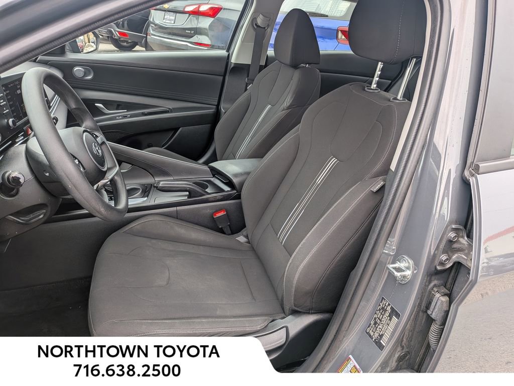 Used 2023 Hyundai Elantra SEL FWD image 10