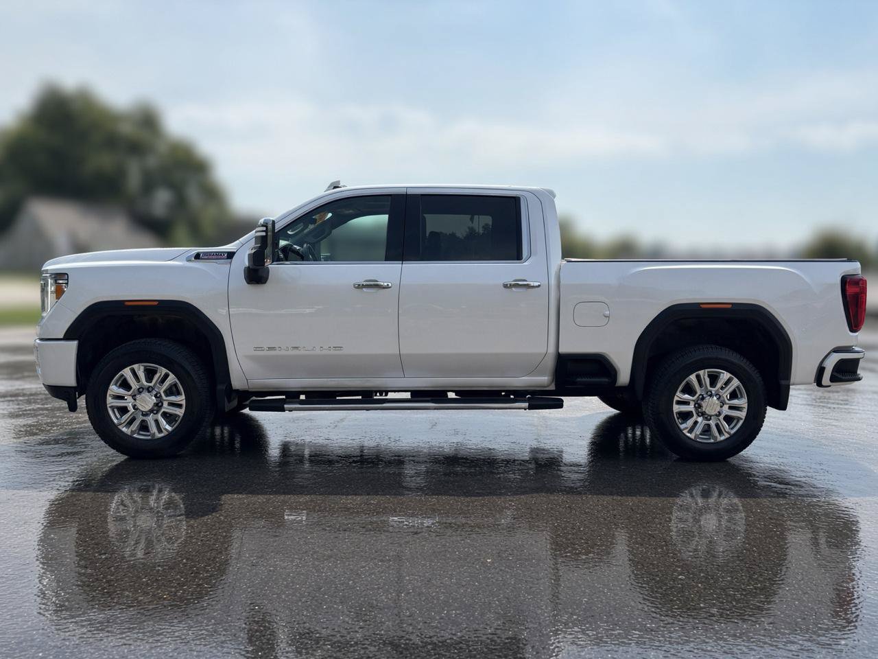 Used 2022 GMC Sierra 2500 Denali w/ Denali Ultimate Package AWD/4WD image 3